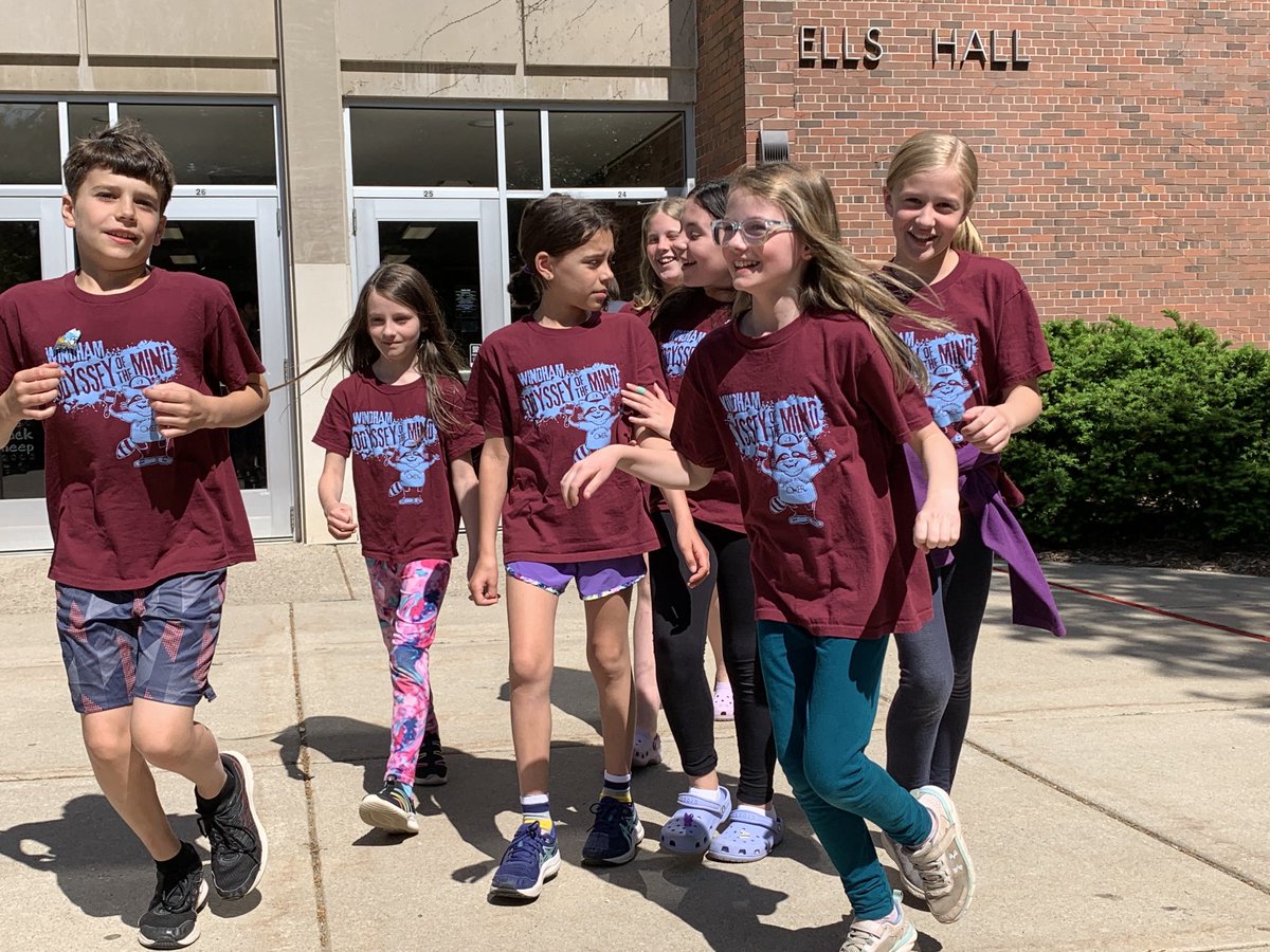 WPSPride's tweet photo. Excited OM team after spontaneous competition!  They have to keep the details of problem a secret until the end of World Finals! https://t.co/Wu9hMAemwU