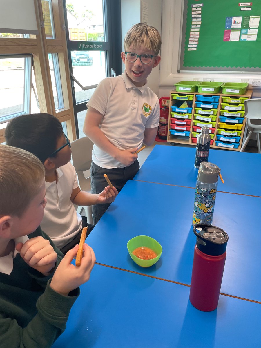 GreenbraeP5's tweet photo. We had a taster session this week and enjoyed trying different flavours from locally sourced ingredients @Greenbraeschool https://t.co/WHuuxvZPF6