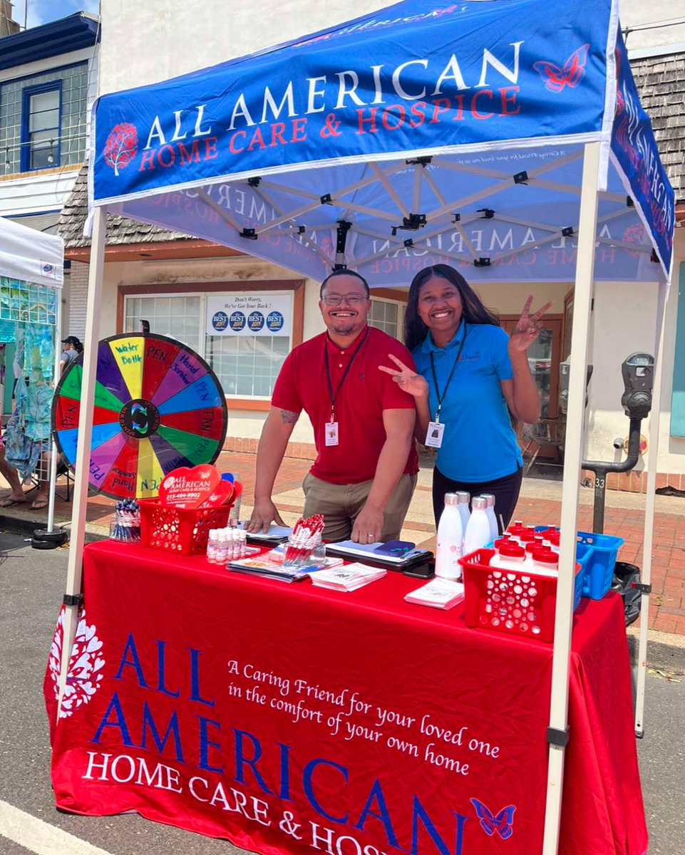 Over the weekend our outside sales team members, Joshua Wormley & Nandi Roberson, attended The Bristol Walk & did an incredible job.  Being involved in community events is top priority at All American Home Care!

#communityevent #bristolwalk #homecare #outreach #support