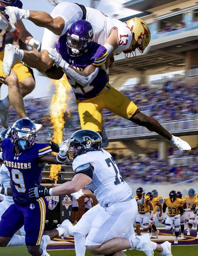 charliehuschka's tweet image. 1 0 0 DAYS until @CruFootball 
⚔️💜💛

#cha2ing3
#codegold23