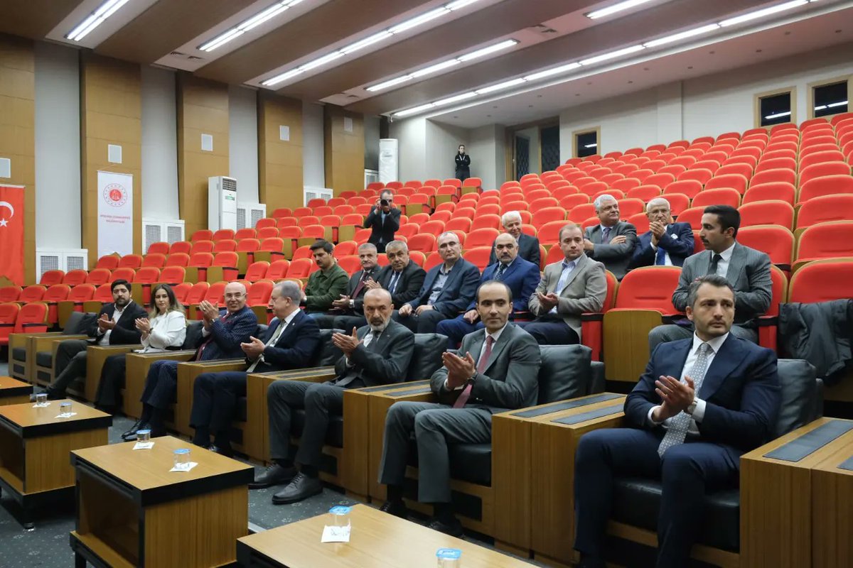 Genel Başkan Yardımcılarımız Ankara Milletvekillerimiz Sn Prof. Dr. Mevlüt Karakaya, Sn Sadir Durmaz ve Sn Yaşar Yıldırım 28. Dönem Milletvekilliği Mazbatalarını aldı. Sayın Gnl Bşk Yardımcılarımızı tebrik ediyor, çalışmalarında başarılar diliyorum.
 Ankara'mıza hayırlı olsun.