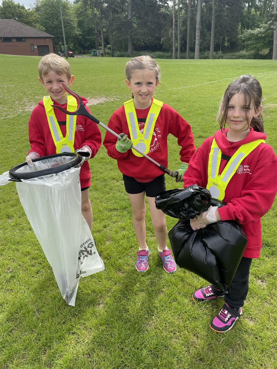 We went litter picking today at the park in Southwell as part of #ThyKingdomCome week. The message this year is #donttrashourfuture we had lots of fun & collected a surprising amount of litter. We are pleased to have made a positive impact in our local community @diocswellnott