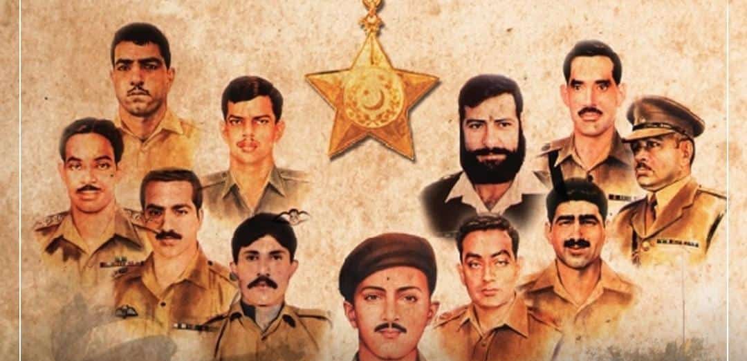 reportertaimoor's tweet photo. GHQ Rawalpindi #ghq_rawalpindi 
انفرادی شخص کی خامیوں کو پورے ادارے پر مورد نہیں کر سکتے۔۔۔۔شہیدوں کو سلام۔۔۔ https://t.co/zd7EEtqiXY