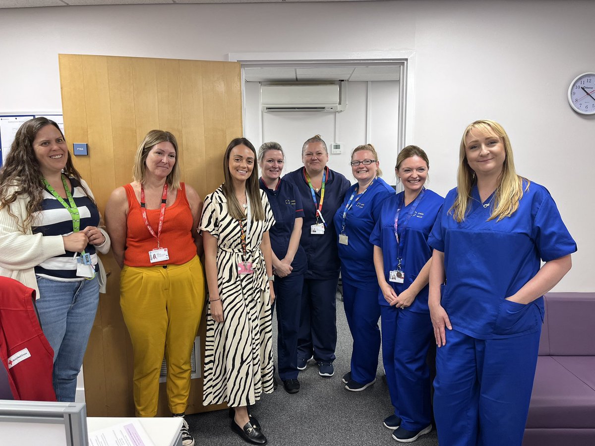 molly_ebaker's tweet photo. Really enjoyed working with @littleblod77 &amp; the safeguarding team in @CV_UHB’s ED on a launch event of Cyfannol - the Safeguarding &amp; Well-being hub! Feeling proud to celebrate a service providing additional support and care for those who need it 💜 https://t.co/7LvUBzVqW6