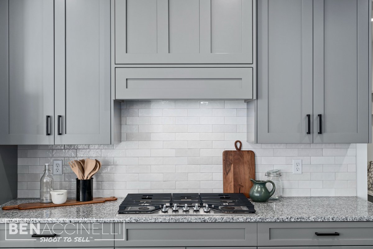 Feeling gray 💨 Which details do you like about this fireplace and stove shot? 

Justin Hutchins
Legacy Group Real Estate

#shoottosell #utahrealestate #utahhomes #utahrealtor #realestatephotographer #realestatephotography #kitchengoals #livingroomgoals #homeinterior