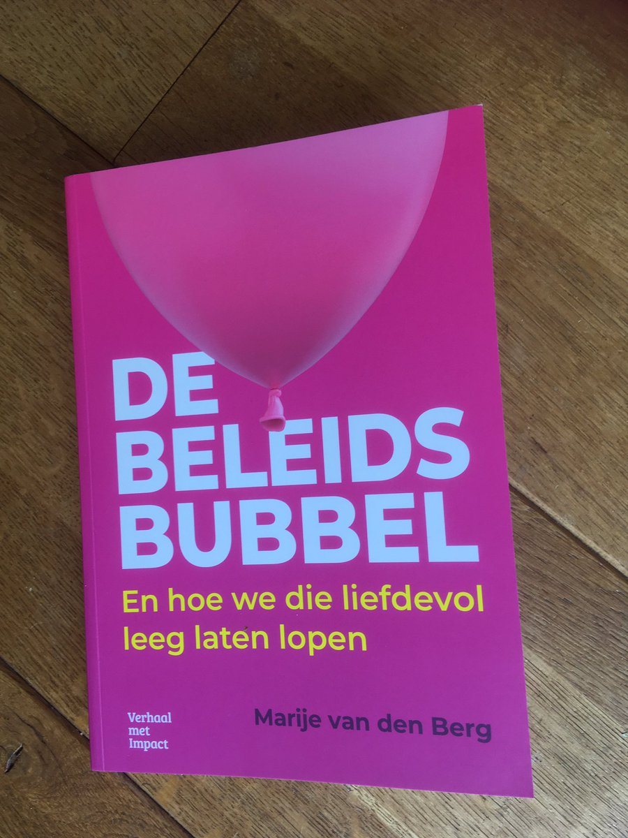 Boek van <a href="/marije/">life</a> door de brievenbus. Even snel gescand. Dus met gevaar dat ik iets te snel een conclusie trek. Maar wat een mooi handvat om het gesprek te voeren over regierol van de overheid. Check versterkt dit de gemeenschap.