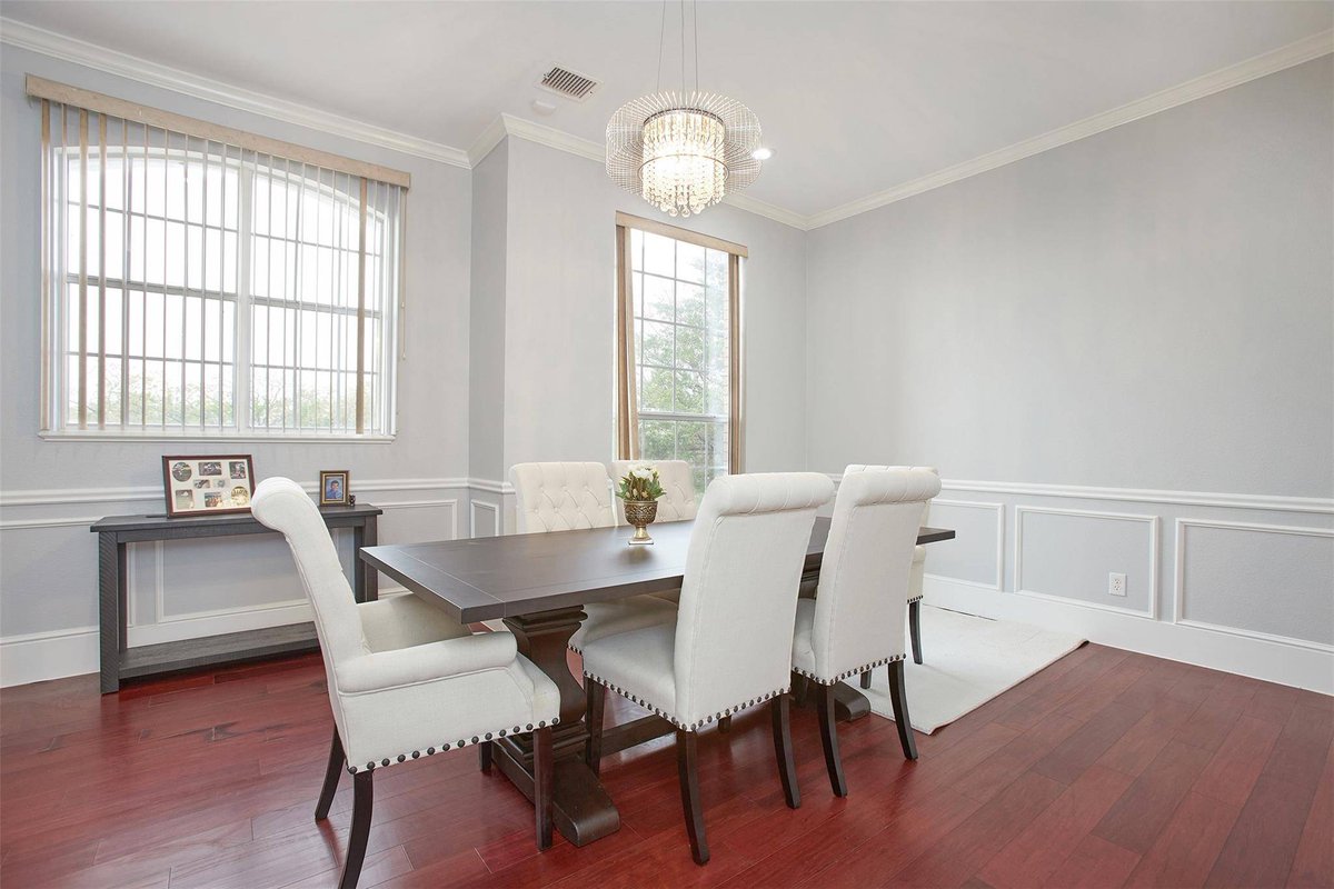 Jake_Enriquez04's tweet photo. New Listing Price: $675,000
5612 Bay Club, Arlington, TX 76013 is a fantastic property with 4 bedrooms and 5.0 bathrooms. Lets go take a look!
See more here: https://t.co/sHDXzzazvf https://t.co/6UpdLxikmP
