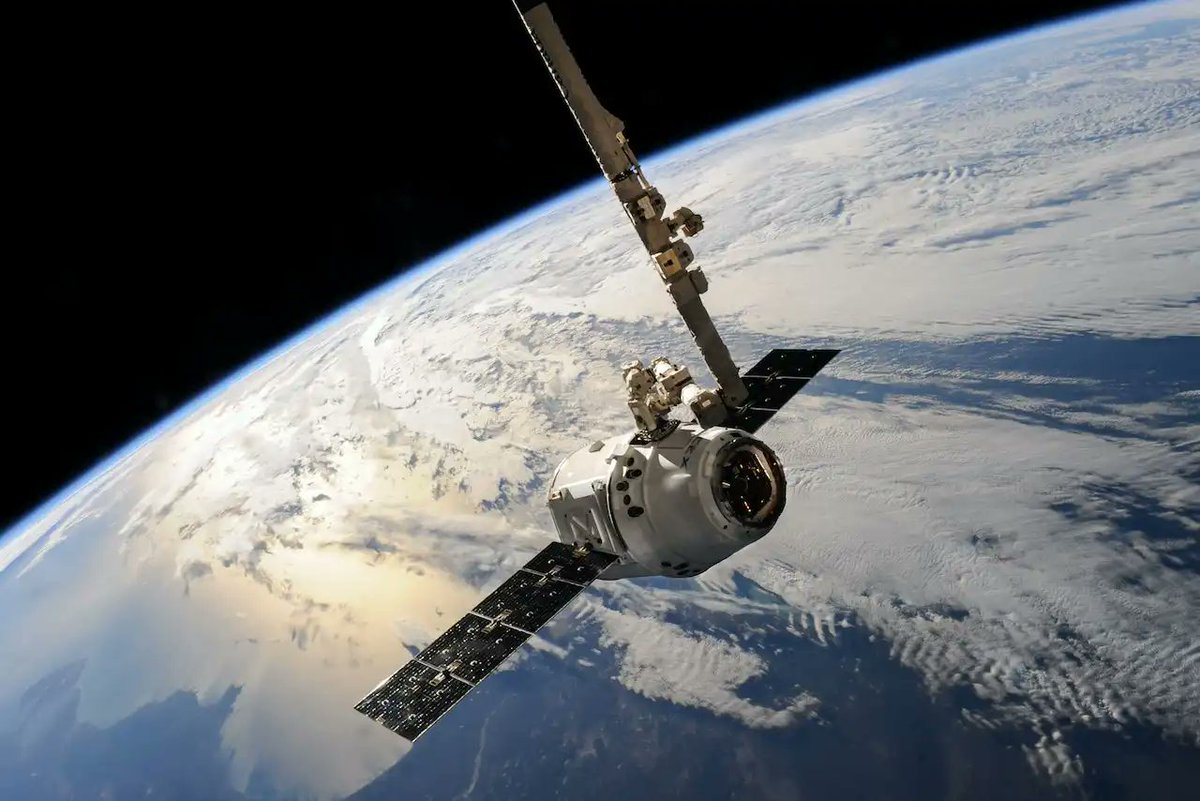 Inquinamento spaziale: rifiuti alle stelle contaminano il cosmo
#terra #impattocosmico #spacewaste #spazio #missionispaziali #rifiuti #pianeta #sostenibilita #inquinamento #cosmo #rifiutispaziali #satelliti #sicurezza #spazzatura #iss #effettokessler

cambiamenti-climatici.it/news/articolo/…