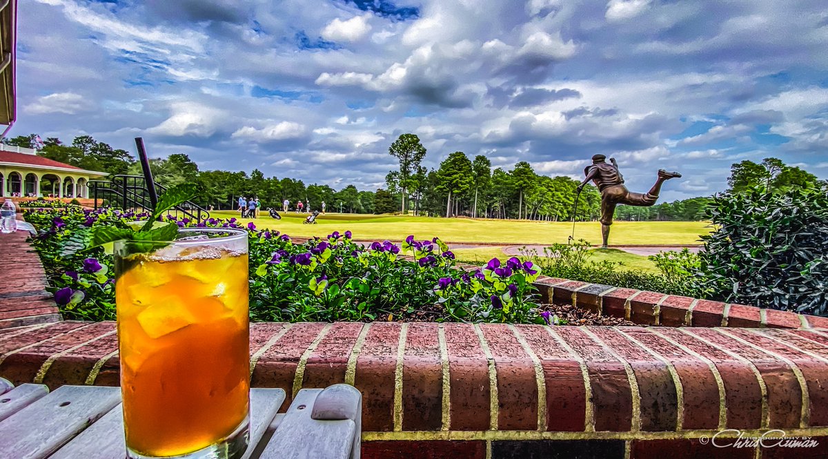 PinehurstResort's tweet photo. So sweet. https://t.co/9YWbSWxcRI