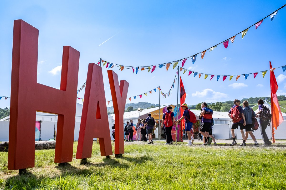 hayfestival's tweet photo. Gates open!

📸: Adam Tatton-Reid https://t.co/Y6cvBmLLuR