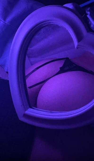 Sandrabunny05's tweet photo. Je commence les réels, venez me voir histoire que je m'occupe de vous 🥰 https://t.co/eZEGCwpP6h