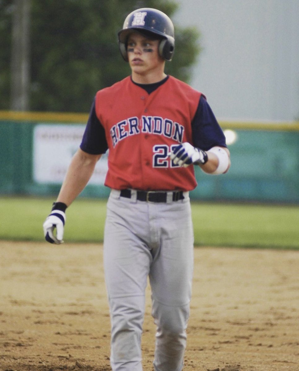 BrandonGuyer's tweet photo. #tbt 2001: Struggling freshmen on JV ✅
2002: Avg. sophomore on Varsity ✅
2003: Brutal junior on Varsity ✅
2004: All-State senior on Varsity. Committed to @UVABaseball ✅
•
This post is for all the high school athletes who haven’t had a great start to their career. All of those who may see their teammates and competitors getting scholarships and accolades as a freshmen or sophomore or junior, but not themselves…YET.
•
I’ve had a good amount of athletes express this to me and I always point them towards my high school career. First I tell them what changed for me my senior year: My overall mindset and developing the mental skills needed to unlock all of my physical skills. Doing so literally changed the trajectory of my life and it can do the same for you too. 
•
Then I tell them if they’d like I can get them a list of the guys I played with or against who balled out early in their career, while I was struggling. A list of guys who signed to play in college before I did. A list of guys who were All-District and All-State more than I was. 
•
The guys on that list may have gotten off to a better start to their high school career, but we all know, it’s not how you start, it’s how you FINISH.
•
The point of this post is that it’s never too late to be GREAT. I hope this can be motivation for any athlete who has struggled up to this point in their high school career. Don’t worry what others are doing or getting. Make a commitment to be the best YOU that YOU can possibly be and everything else will take care of itself. Start today! 👊🏻