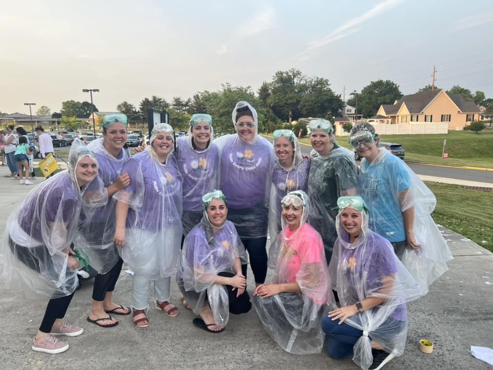 WeAreEGTSD's tweet photo. What a fun night! The SMS #ArtShow, #BookFair and #StringsConcert, Home and School Ice Cream Social and EGEA Pie a Teacher offered something fun for everyone! Thank you to the staff and parent volunteers, as well as our students and families! #egtsdproud https://t.co/IBjAE4eTQE