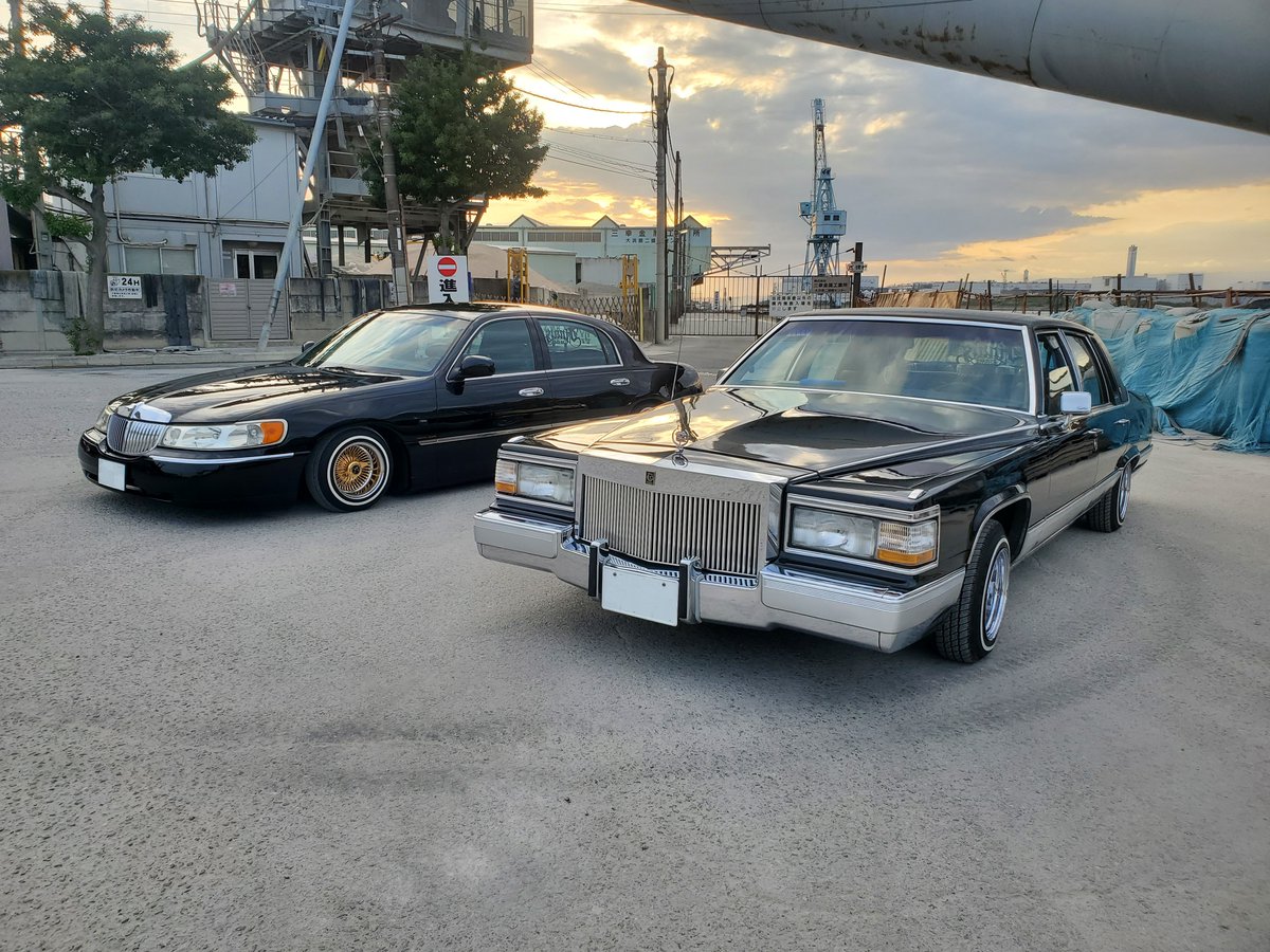 リンカーンとキャデラック、2台で軽く海まで走ってきた！