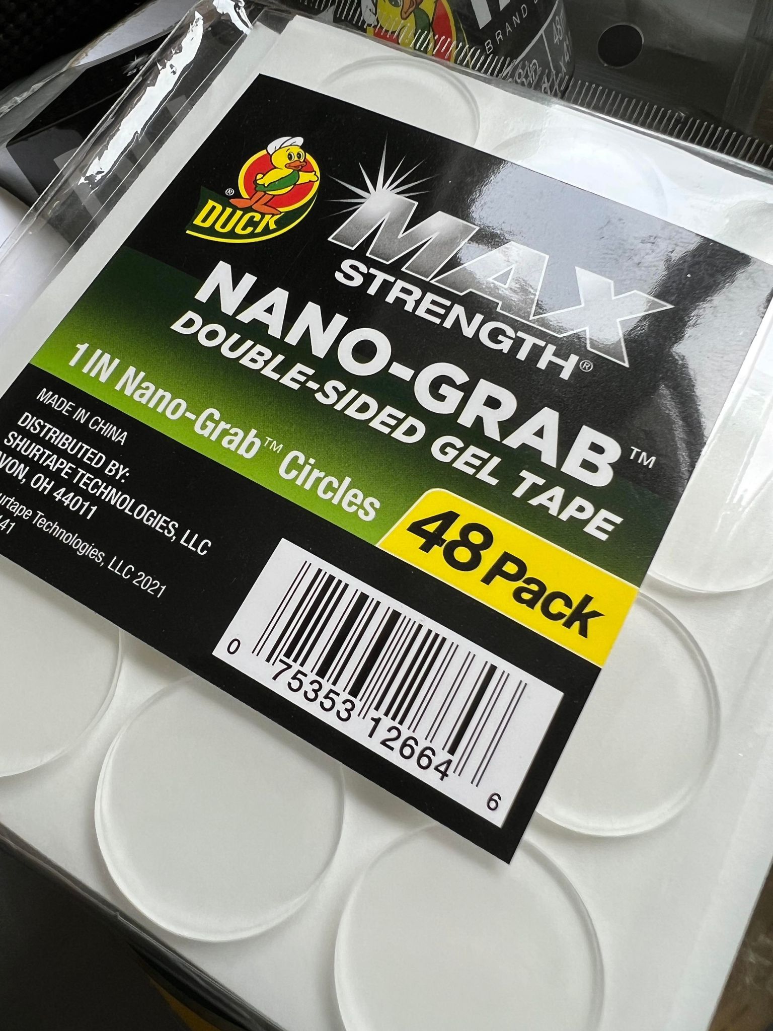 DuckTape® UK on X: Duck Max Strength® Nano Grab™ Tape double-sided gel  tape for dynamic applications, quick fixes and non-traditional tape hacks.  Now also available in convenient pre-cut circles! Find out more