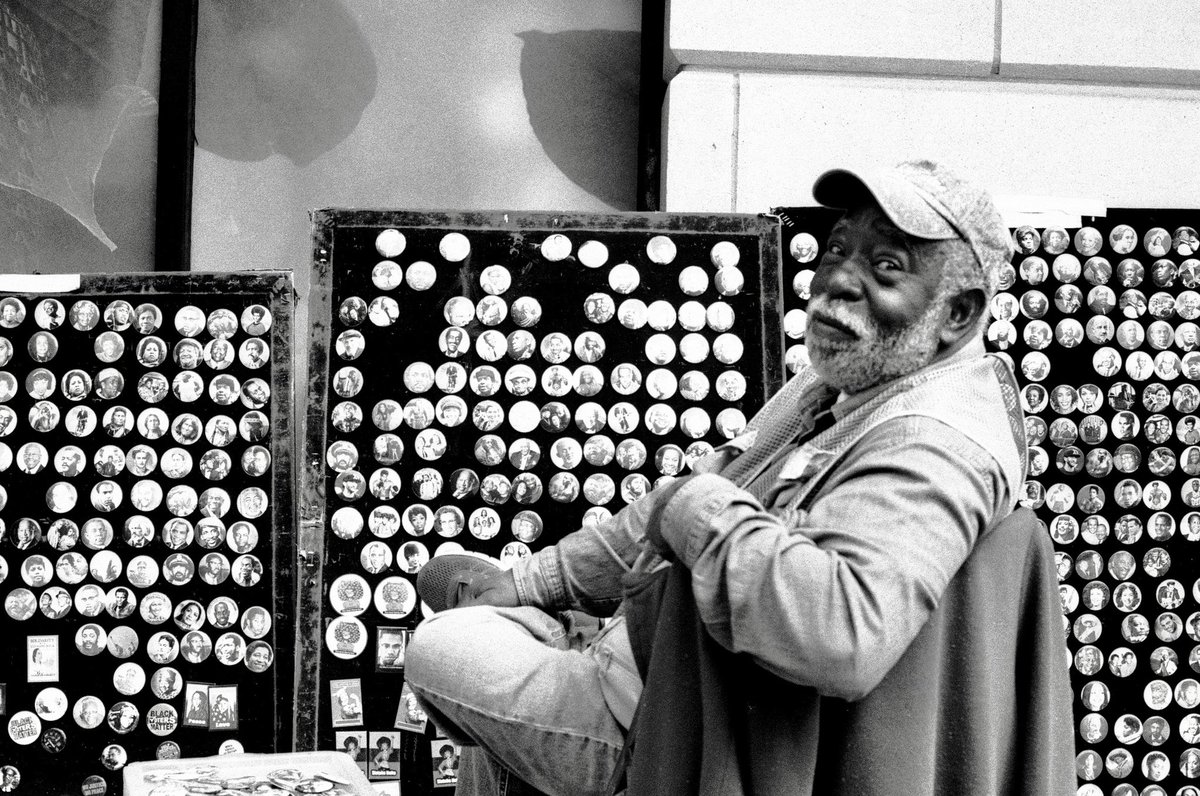 kedrickdwalker's tweet photo. The Legend Himself: Mr. Howard T. Cash / Tri-X 400 / Harlem / May 2023
#soulsinfocus #getinfocus #harlemphotowander #trix400 #filmphotography https://t.co/gvdbDKIfqc