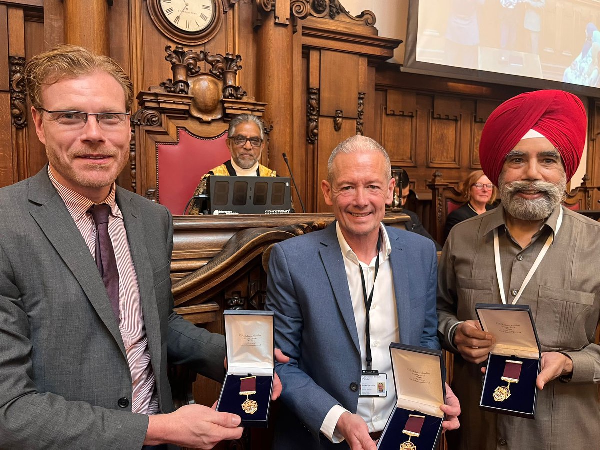 We’ve just had the first council meeting since the election &amp; we’ve got lots to fill you in on!

Let’s kick it off with our wonderful councillors who received awards for their service of 12 years…￼

Cllr Alistair Watson￼, Cllr Shaun Pender￼ &amp; Cllr Gurmeet￼ Singh Kallar!