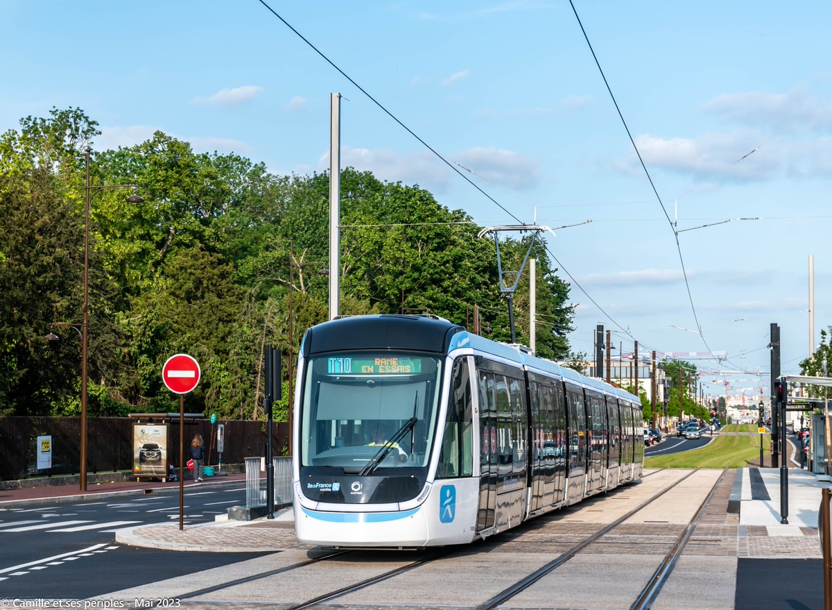 CamilleOthhmani's tweet photo. RATPCAP IDF (RD BIÈVRES)

Les marches à blanc ont débutés pour le tramway t10 qui rentrera en service commercial le 24 Juin 2023.

#alstom #citadis405 #ratpcap #idfm #iledefrancemobilités #grouperatp #ratpgroup

@IDFmobilites https://t.co/naaNnzN0qa