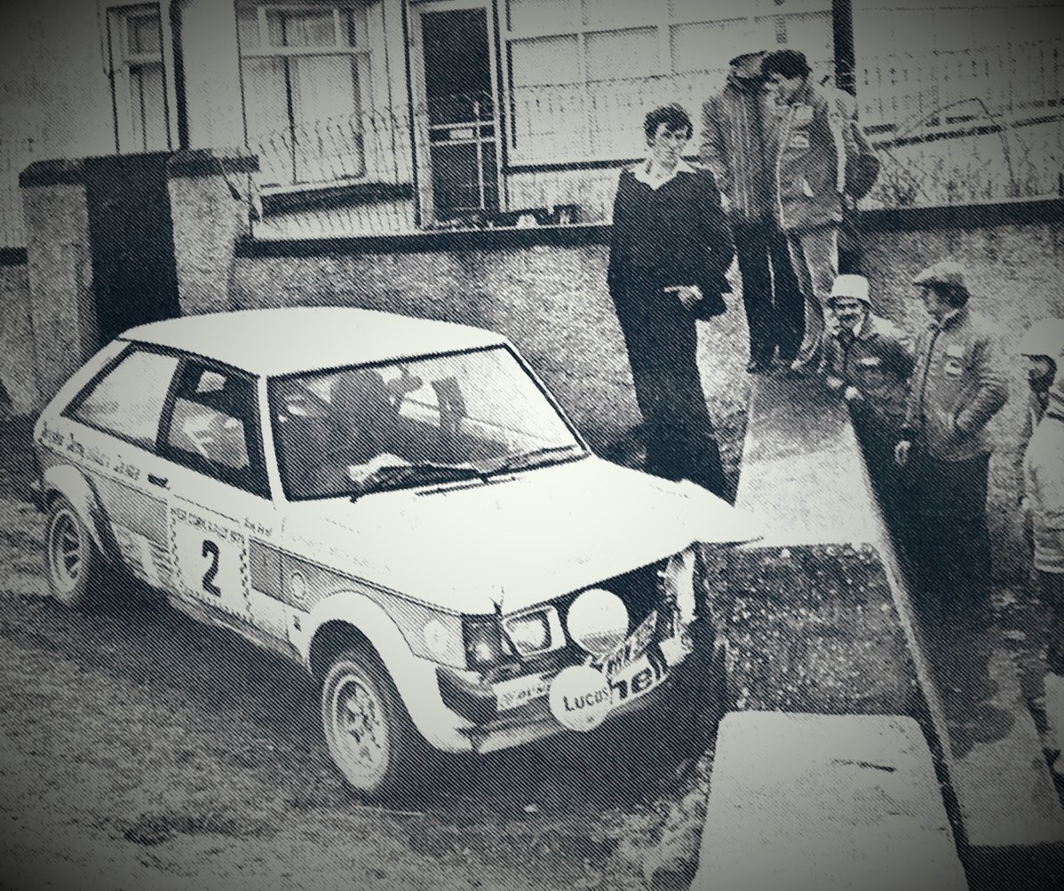 GeorgeCochrane1's tweet photo. Dad's home...
#TalbotThursday (I know it's a Chrysler, don't @ me) https://t.co/eNogQSDhBs