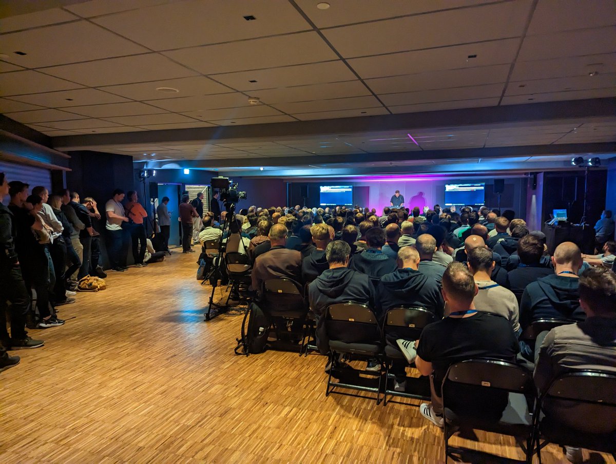 <a href="/1kevgriff/">Kevin Griffin #shedquarters</a> has a packed room at #ndcoslo