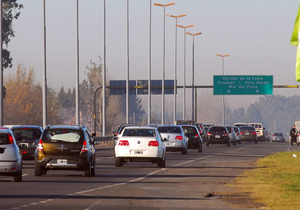 Fin de semana Largo: Más de dos mil autos por hora circulan por la ruta 2 hacia Mar del Plata
Más información
noticiasmardelplata.com.ar/notanoticias.p…
#MarDelPlata #FinDeSemanaLargo #Turismo #TransitoVehicular #AUBASA