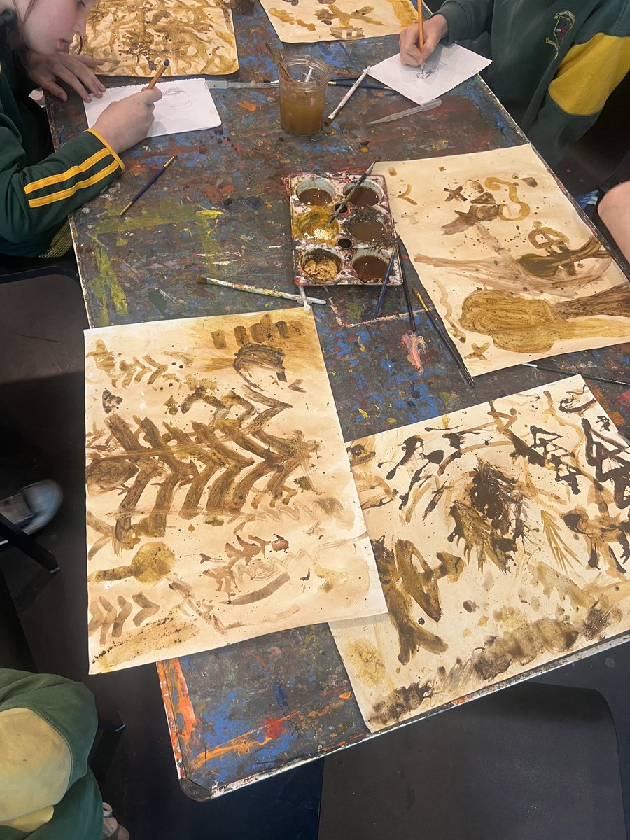 We were delighted to welcome <a href="/BallintempleS/">Ballintemple National School</a> 4th class  students to the gallery yesterday for a creative workshop exploring Hollow Earth: Art, Caves &amp; the Subterranean Imaginary!🪨🖌️