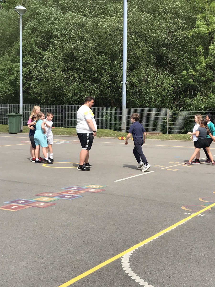 Dosbarth_7 tweet media