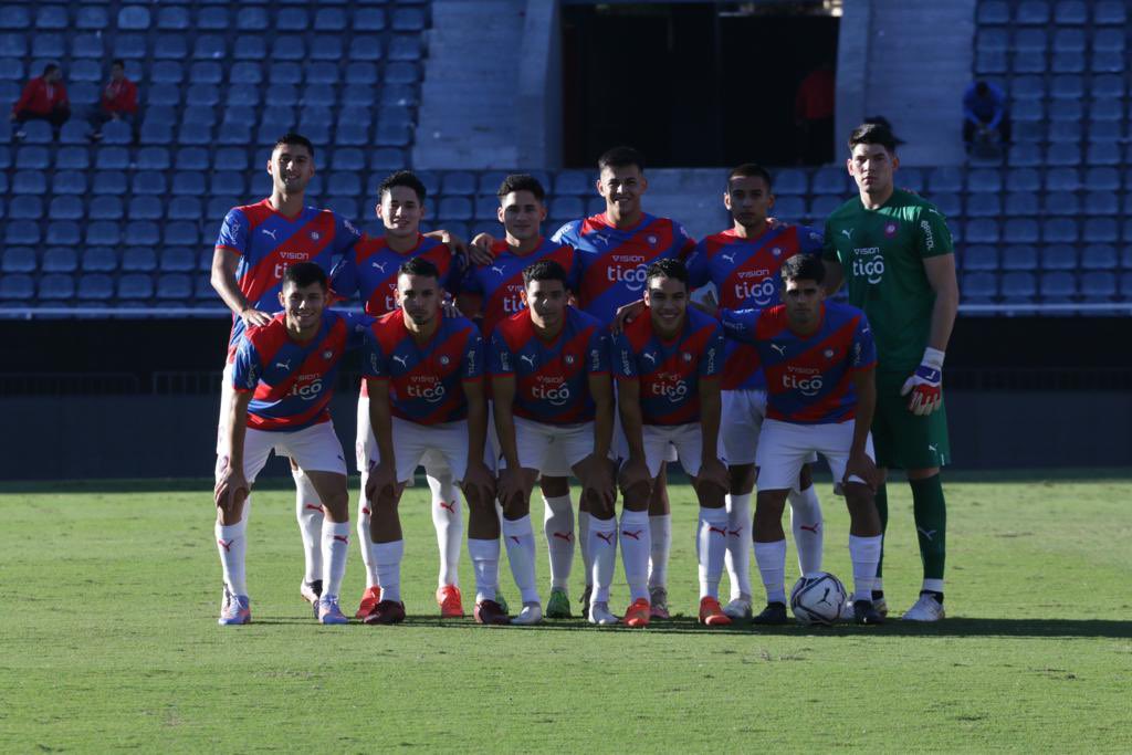 #CerroPorteño 🔵🔴

La reserva acaba de consagrarse campeón de manera anticipada. Superó 2-0 a Guaraní con goles de Matias Duarte de penal y Tobias Portillo