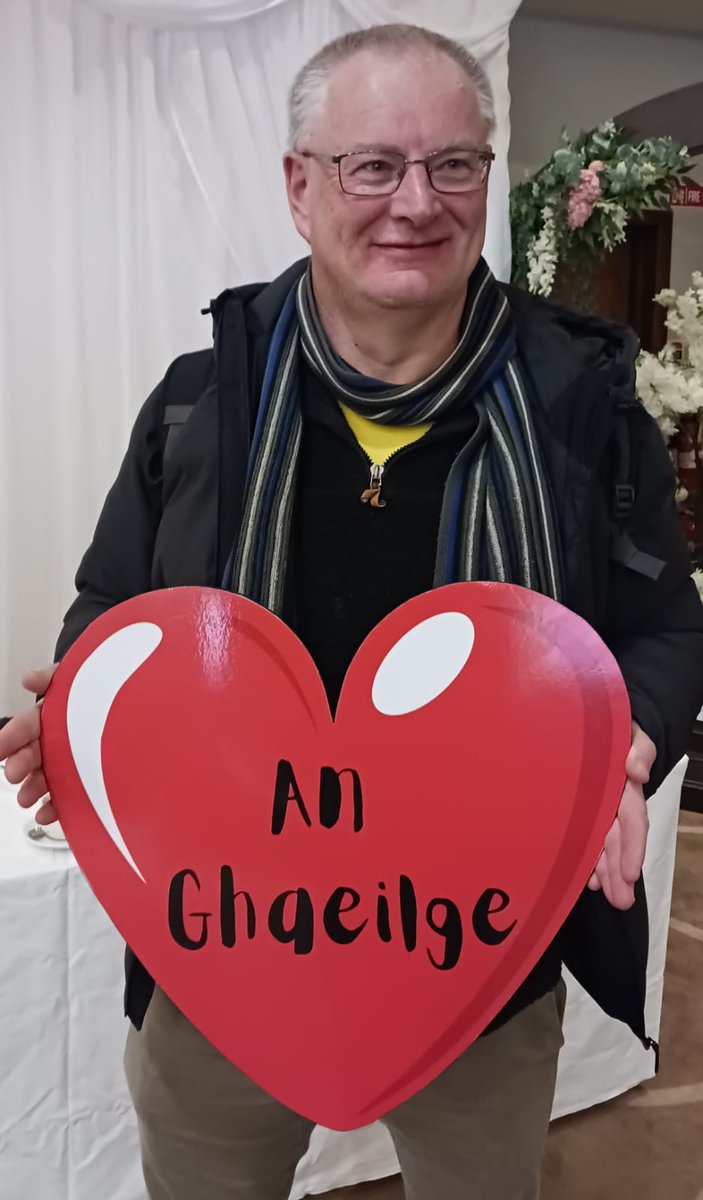 AnEachreidh's tweet image. Ag titim i ngrá leis an nGaeilge!  

Bhí dearmad déanta ag ár OPT nua @ciarantierney ar an gcuid is mó dá chuid Gaeilge sular ghlac sé le post ar Inis Oirr i 2020. 

Labhair sé le @gbayfm  faoina &quot;athbheochán áthasach&quot; le #Gaeilge le déanaí!

#gaeilge4all 
soundcloud.com/ciarantierney2…