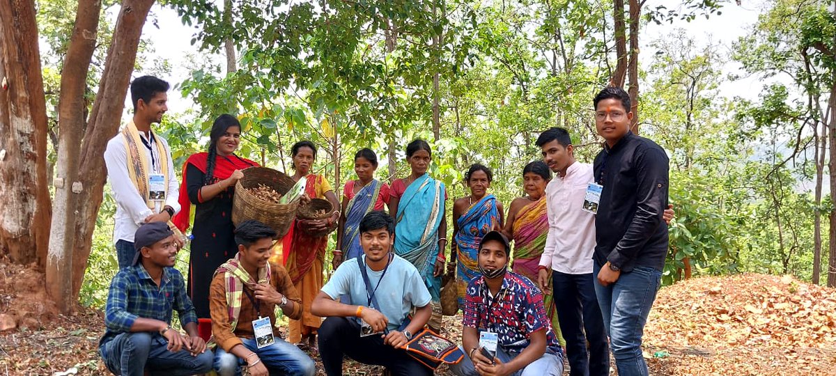 abvpodisha's tweet photo. #GramyaJibanDarshan
#SFDOdisha
#ABVPOdisha https://t.co/wlU6dL7VTj