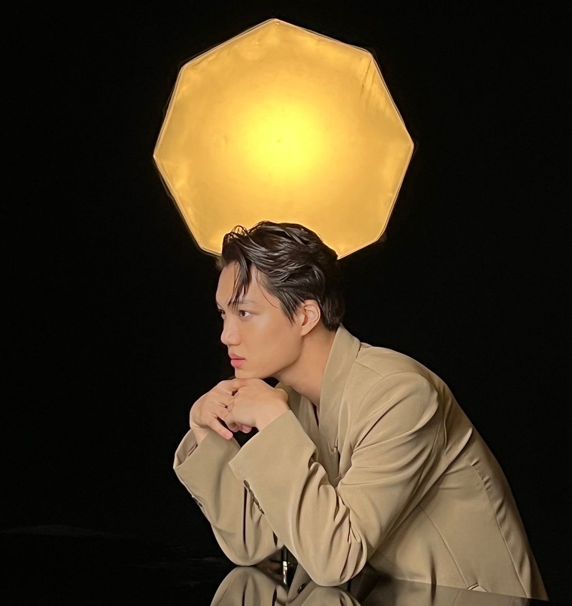 kai is just sitting and slaying