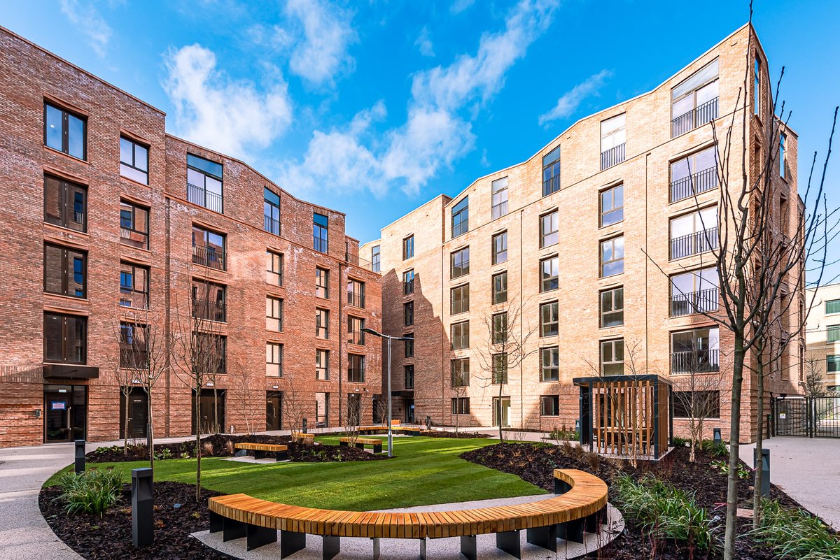 Hudson Quarter is set around a stunningly landscaped courtyard including 127 apartments and around 40,000 sq ft of Grade A office space. 

Time is running out to secure some of the prestigious developments remaining apartments, with over 85% now sold.