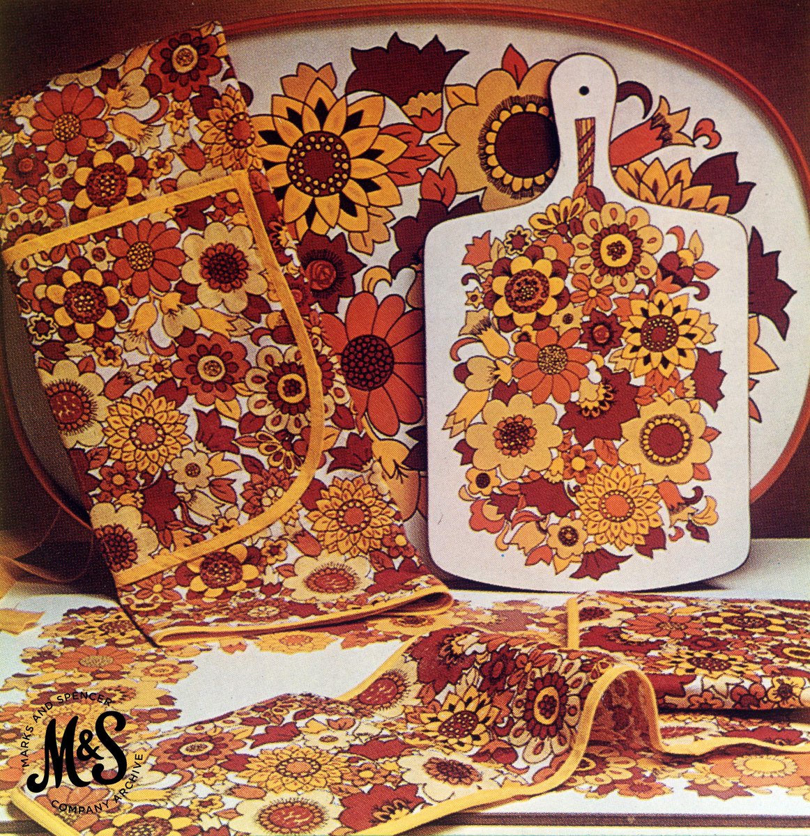 BeginsHistory's tweet photo. Kitchenware available at Marks and Spencer in 1973, courtesy of @MandSHeritage.

Do you remember having items like this at home in the 1970s? Is there someone you could #JustCall to reminisce?

https://t.co/iR4B83JfiL

#HBAH1970s #EndLoneliness https://t.co/obQDPoQqy9