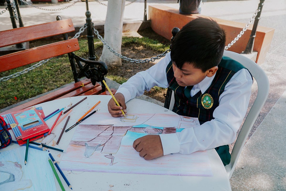 fragale_marco's tweet photo. En el concurso de dibujo de Enel Green Power y la Municipalidad de Nasca, l@s niñ@s nos muestran su visión de un futuro sostenible, donde las energías renovables son protagonistas. ¡Les comparto algunas de sus propuestas hacia un mundo más verde y sostenible! 💚 https://t.co/m4p5YlzZBj