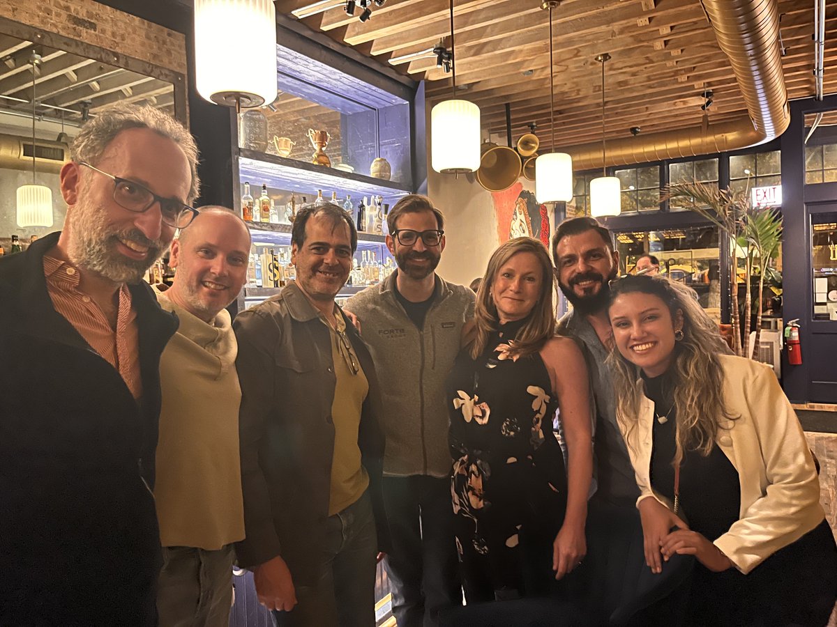ForteGrp's tweet image. We had so much fun at #GOTOchgo that we kept the party going last night.

From the left: Jason Teutsch, founder of @Truebitprotocol, @lyteCJ, @federicokattan and @glennular.

Second from the right: @fabiopereirame.

Safe travels back home, everyone! @GOTOcon