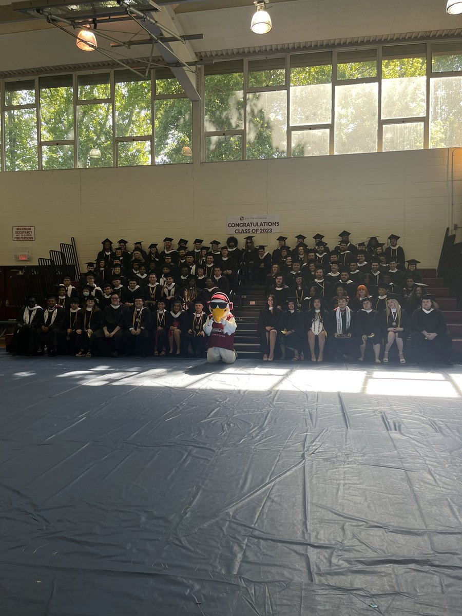 FTCMassComm's tweet image. Our graduates are getting ready to walk!! 🎓🎓🎓