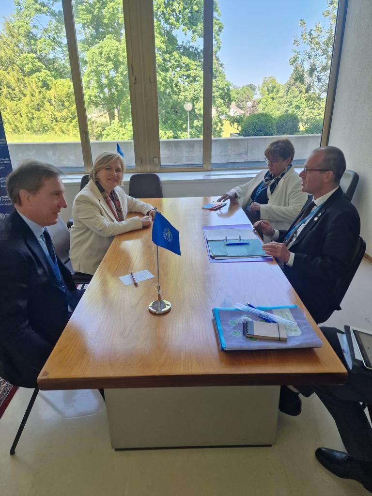GreeceInGeneva's tweet photo. Fruitful discussion between the #Greek Alternate Minister of #Health @MinaGagaP and #WHO Director for Europe @hans_kluge at the margins of  #WHA76.
Appreciation for #Greece’s continued commitment to #WHO on all fronts. Focus on quality of #healthcare. https://t.co/cYuq71nJ7M