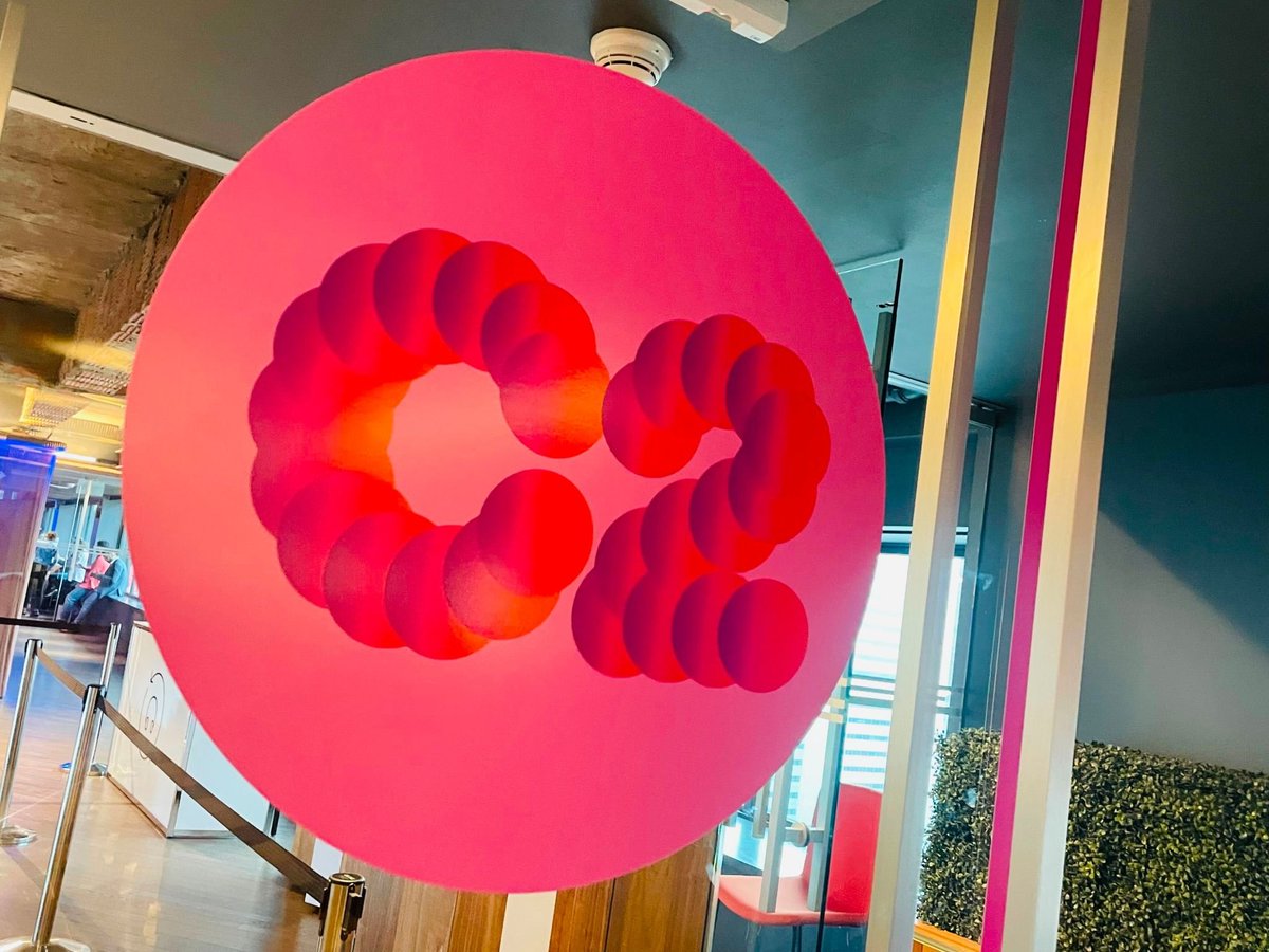 AndyFidel_'s tweet image. Thanks to everyone who joined the #Braindates on #SocialVR! 🔮Cool discussions emerged around connection &amp;amp; experience. #C2MTL23

💡 𝑻𝒊𝒑𝒔
‣ Develop a spatial mindset.
‣ Moments of wonder that evoke emotions.
‣ Create from within, rather than forcing #VR into pre-existing…