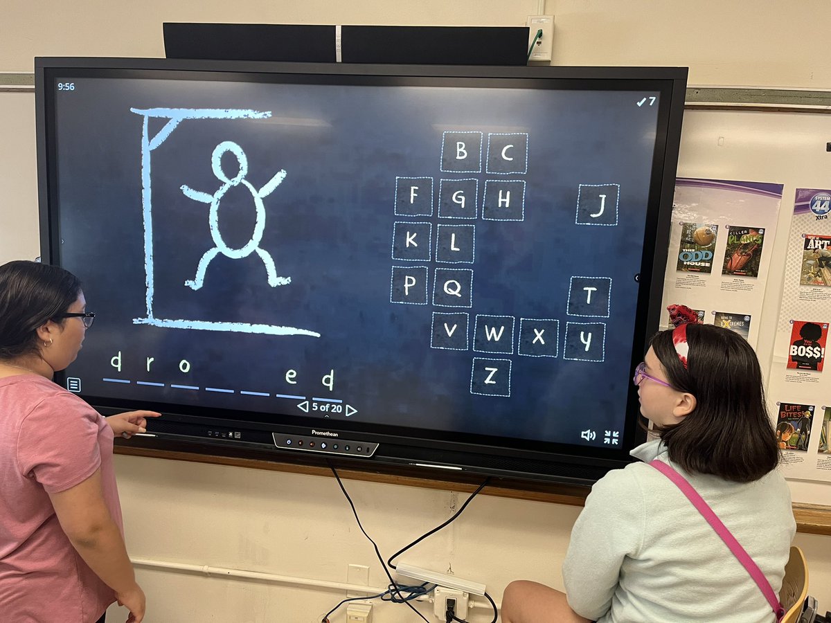 Mrs_Licata's tweet photo. There’s nothing better than using reading games to review inflected endings! 

This group has to work together and use clues to discover each word AND spell them correctly all before the time runs out. These girls love a good challenge … pressures on! 😰 https://t.co/GJRhJD9UNP