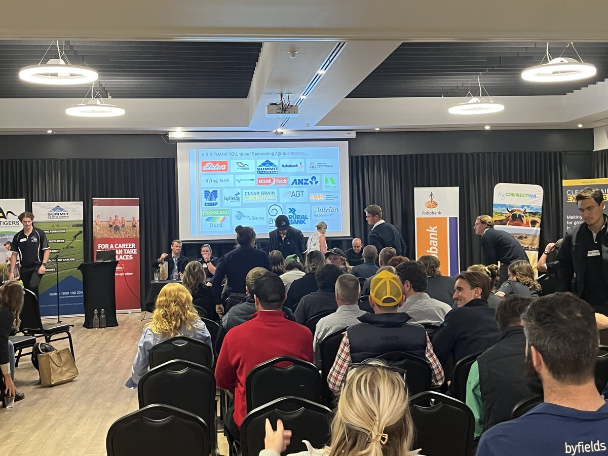 FloydS⚓🌾🤠🏉 tweet media