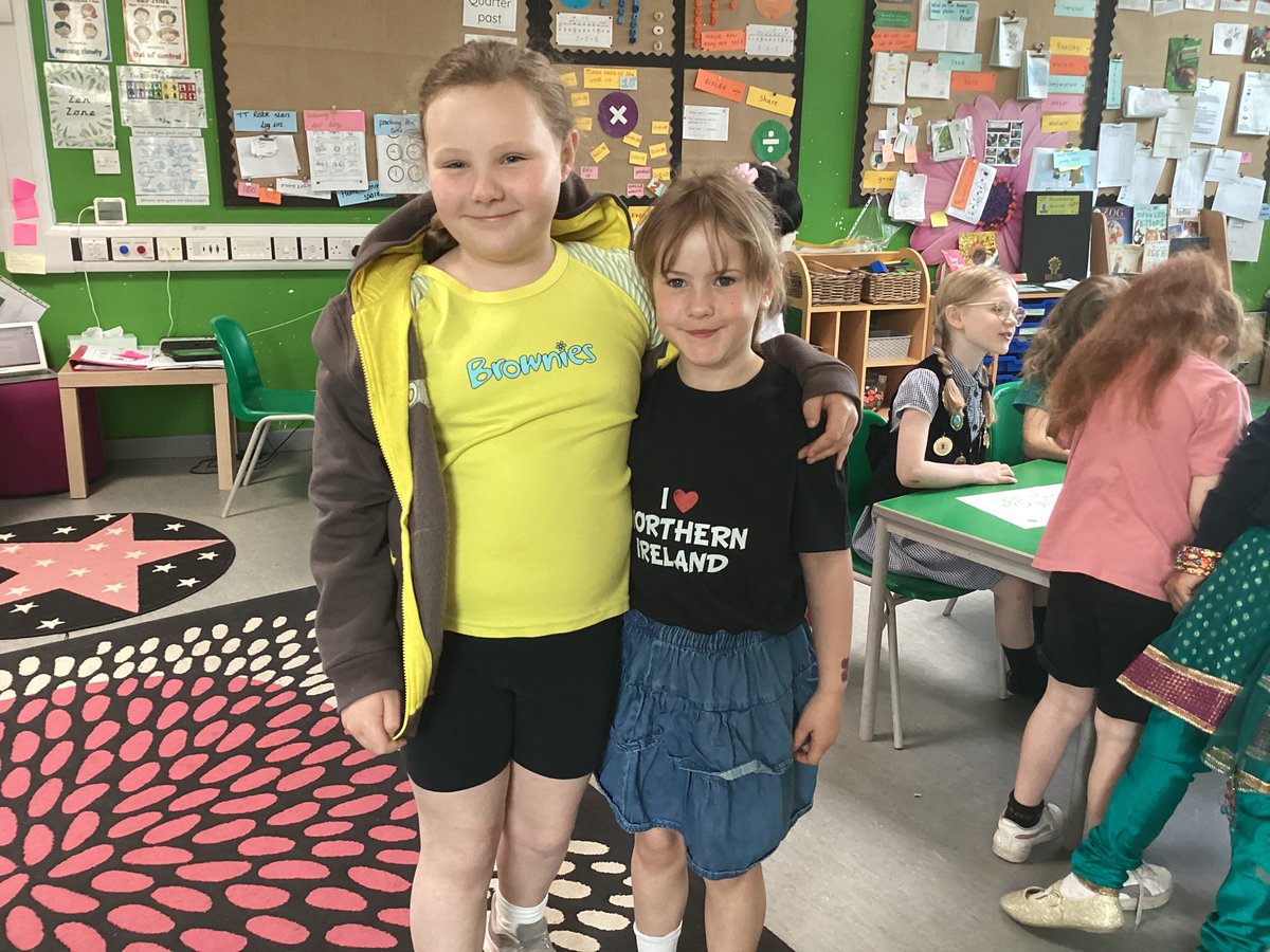 Year2TLTPA22's tweet photo. 2T LOVED cultural day. We danced, we learned, we celebrated our differences- just as we always do at Lime Tree @ltpa #ltpasmsc https://t.co/KOp0iBPNTP