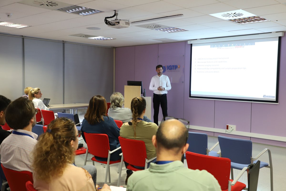 📣 Exciting news! 

🔬 The #CMCiB has acquired the <a href="/Abberior/">Abberior</a> Infinity super-resolution fluorescence confocal microscope, opening new opportunities for advanced research in biology and biomedical imaging. 

Another step towards scientific excellence! 👏🏽

🔗 bit.ly/new_microscope…