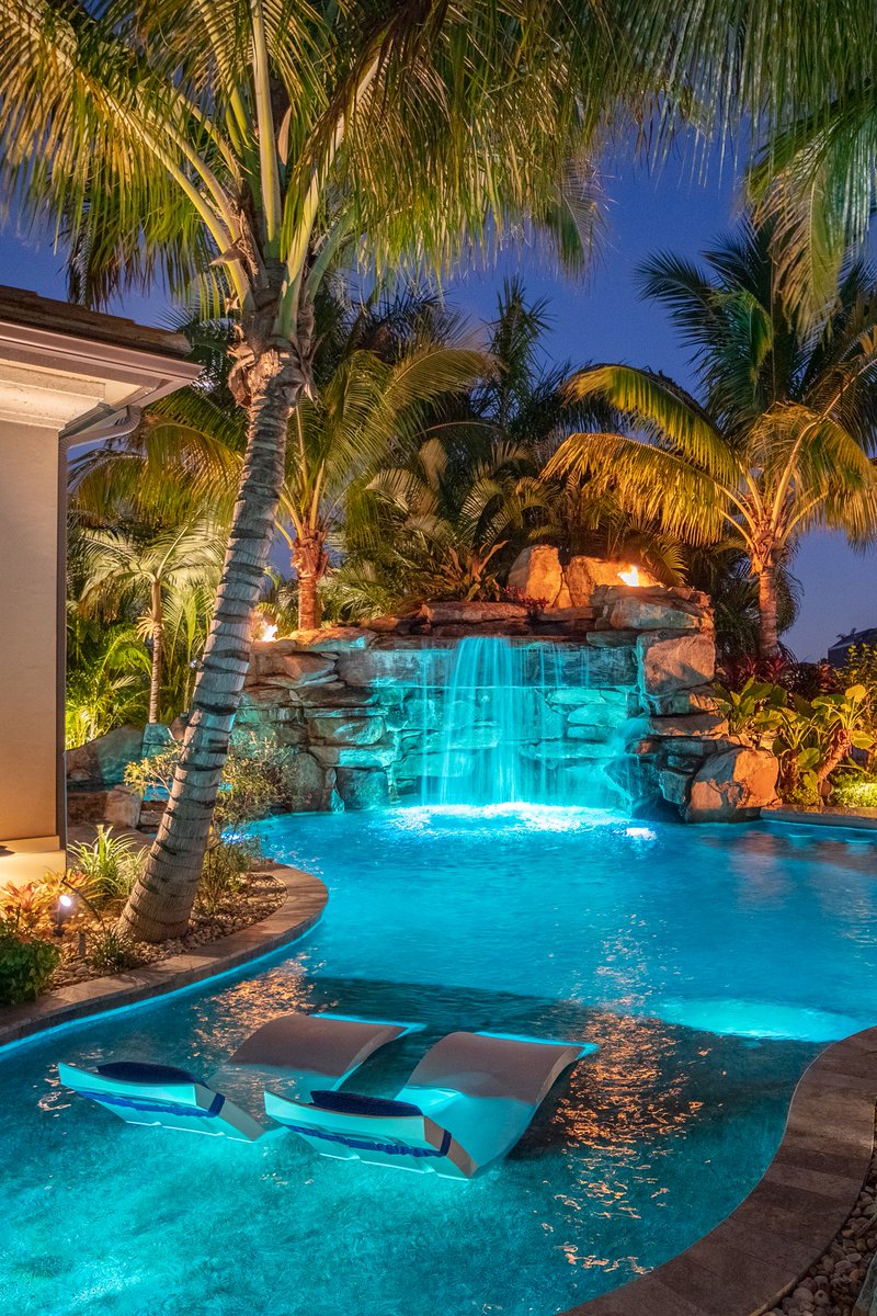 This natural lagoon pool transformed a small neighborhood lot in Boca Raton into a private oasis. The expansive views from the home soak in the natural beauty of rock, lush landscape, flowing beach entry, and those island vibes.
#insanepools #lucaslagoons #pool #poolbuilders