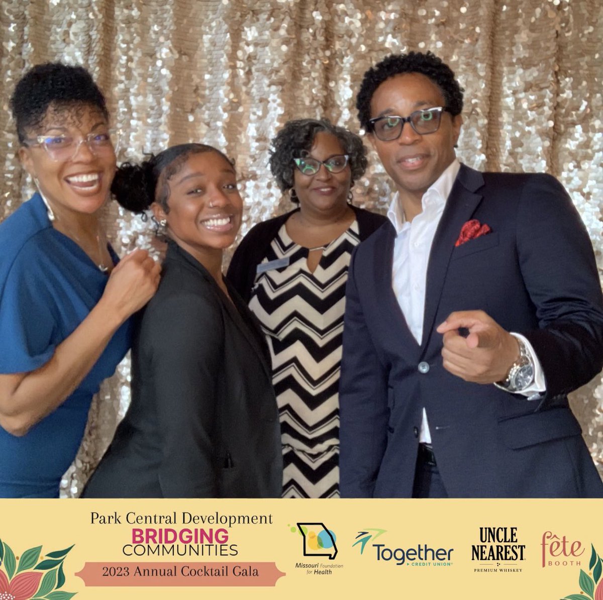 WesleyBell4MO's tweet photo. "Bridging communities," working together...I see a theme developing in this region 👀 
P.s. @schubbard10 pulled me into this pic
#inthistogether https://t.co/YuPjE2t3gK