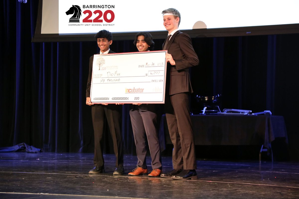 Amazing work by our students at the 10th Annual Business INCubator Pitch Night! Congrats to the Doteki Brush team and the DigiMax team, which both received funding for their startup businesses! #WeBelong220