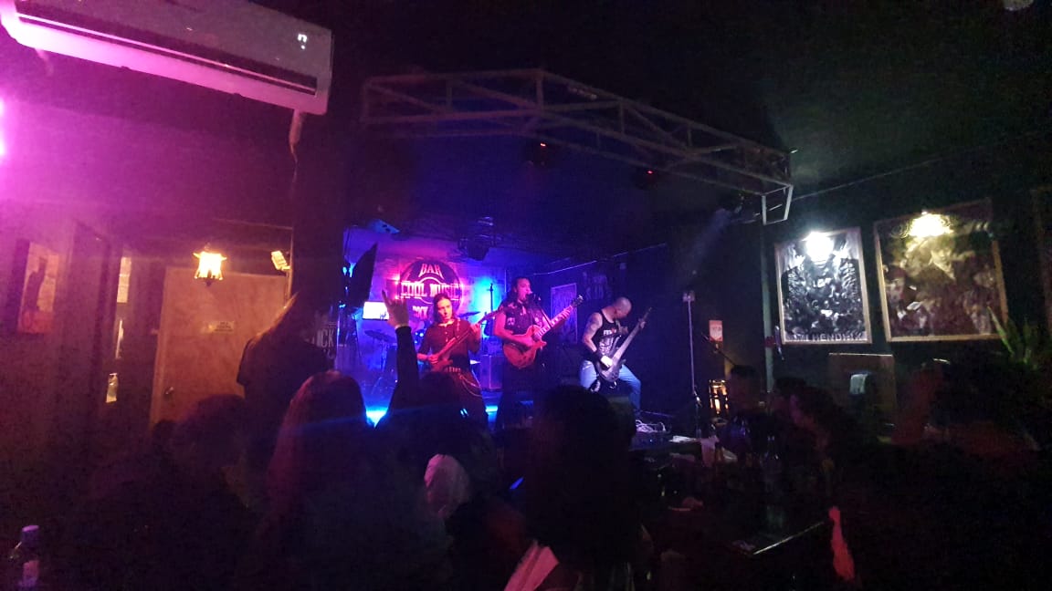 evil_heartco's tweet photo. Some pictures from the latest show https://t.co/KwruvZNAaJ