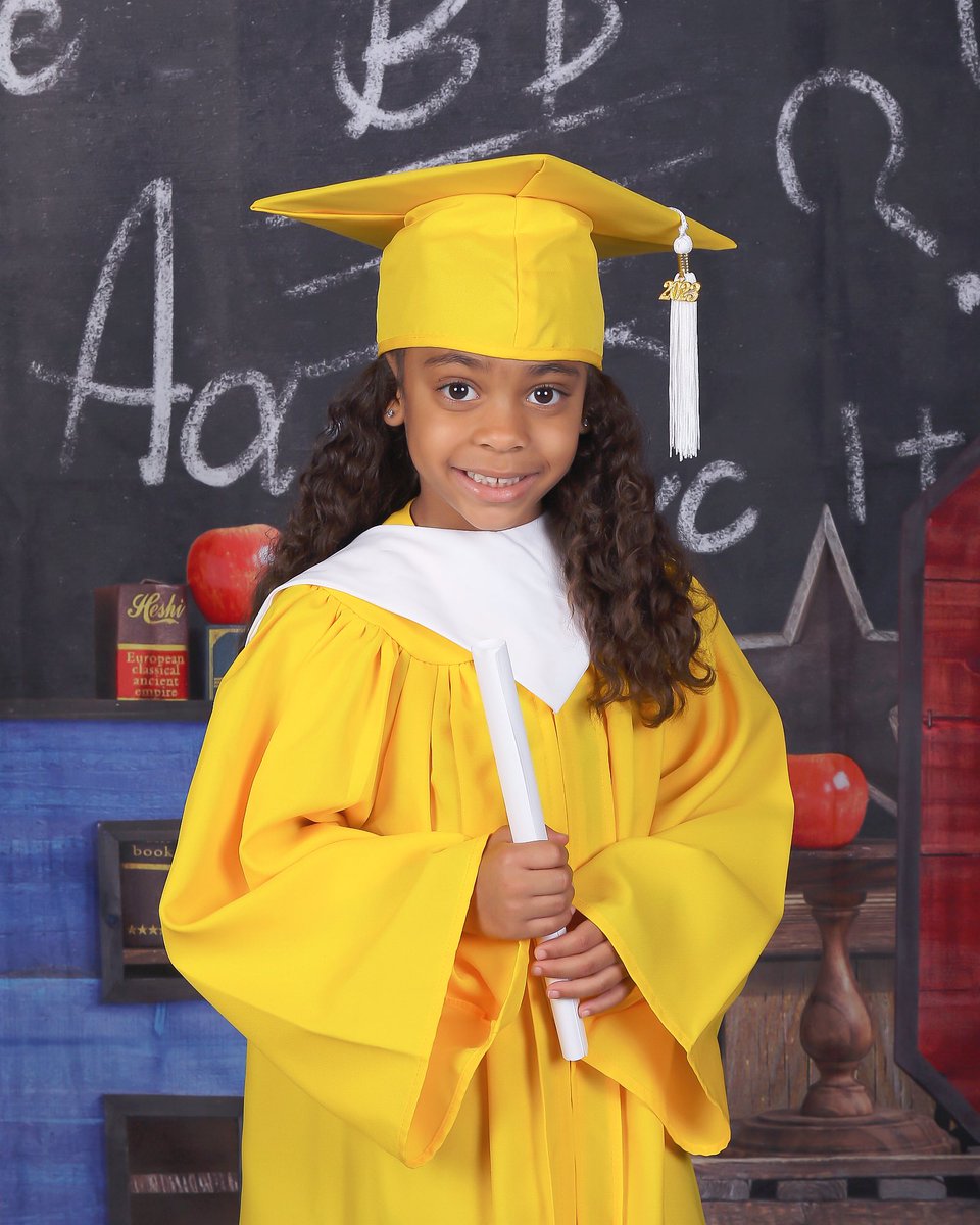 Kieryyy_'s tweet photo. Goodbye, Pre-K. Hello, Kindergarten! 🤍 https://t.co/Si2BfX4Nbs