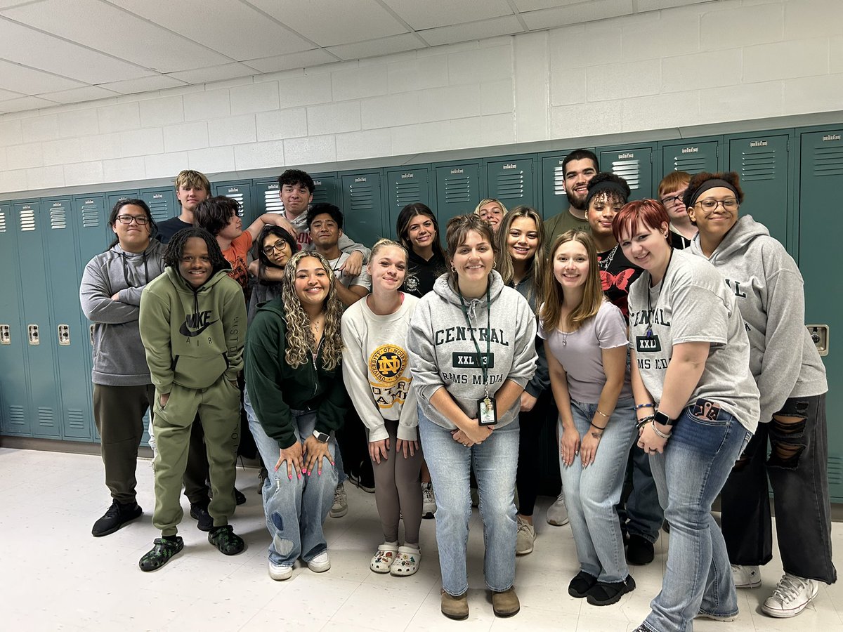 Nina Cavender (she/her) tweet media