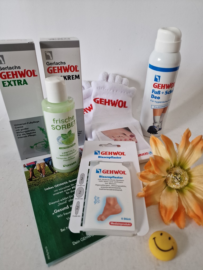 #werbung 
Auf dem Blog stelle ich Euch die Produkte aus meinem Paket zum #GTCRangezoomt "Gesund und fit durch Gehen" mit <a href="/GehwolDE/">GehwolDE</a>  noch einmal ausführlich vor. Mehr dazu unter charlys-testwelt.de/gtcrangezoomt-…