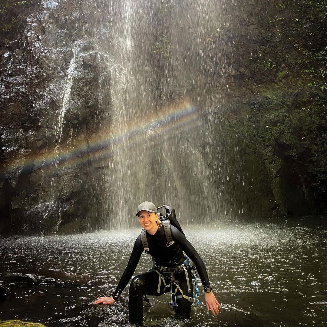 OverBoardBags's tweet photo. Taking the scenic route is not for the faint hearted when there are many obstacles on the way, luckily a Waterproof Backpack has your back 👌
Thanks to @shandice_bell for the 📷 (IG)
#hiking #australia #adventures #explore #canyoning #waterfall #outdoors #waterproofbackpack https://t.co/zPDy72egBU